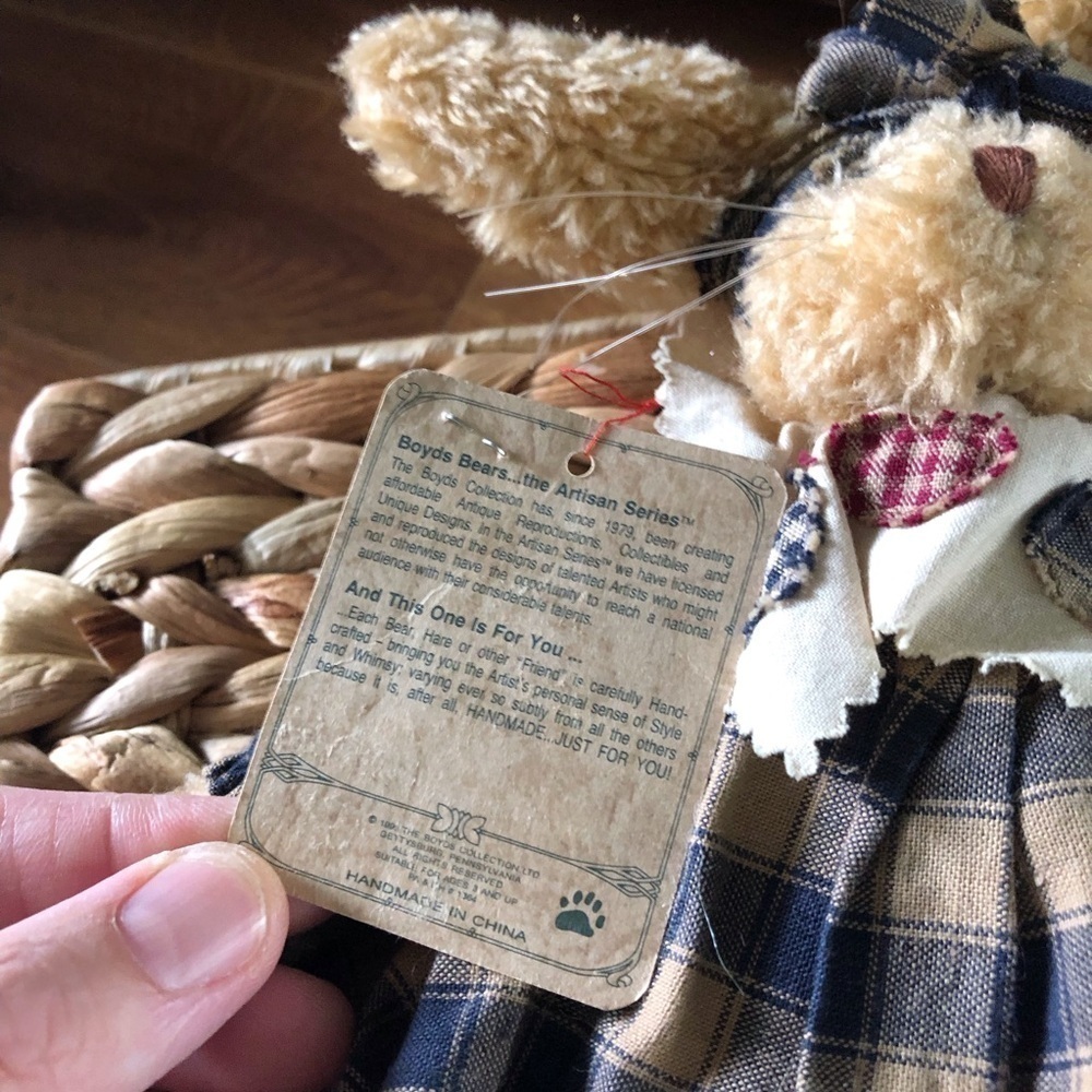 Boyds Bears & Friends: DAISEY stuffed bunny - Picture 5 of 5